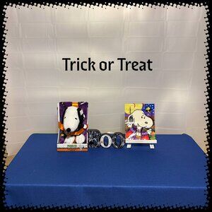 Peanuts Spooky Snoopy Pillow & 40" x 50" Throw Blanket Set, & Trick or Treat Bag